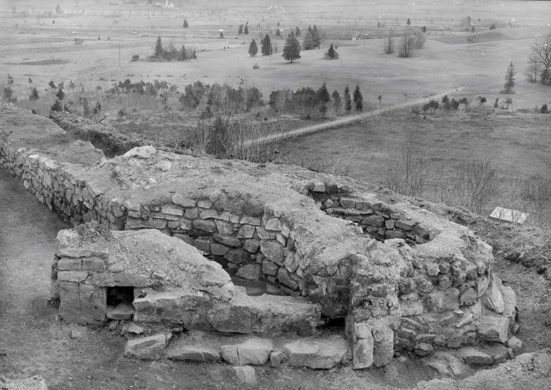 Spätrömische Funde von Ausgrabungen am Moosberg (im Murnauer Moos), 250 bis 400 n. Chr.
